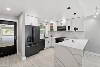 1320 Blue Point Ave #2, Naples, FL 34102 - Photo 10