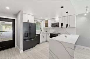 1320 Blue Point Ave, Naples, FL 34102 - Photo 10