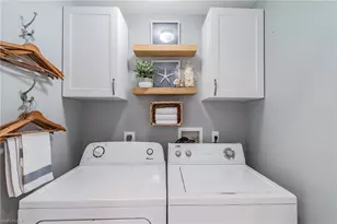 102 Palm Frond Ct, Naples, FL 34104 - Photo 12