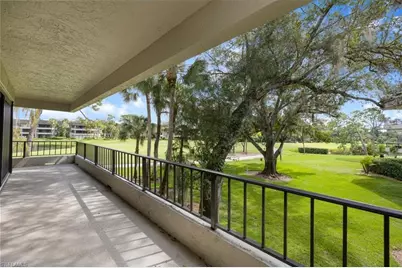 103 Clubhouse Ln #285, Naples, FL 34105 - Photo 2