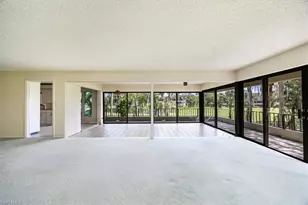 103 Clubhouse Ln, Naples, FL 34105 - Photo 8