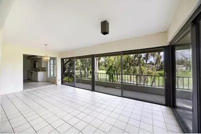 103 Clubhouse Ln #285, Naples, FL 34105 - Photo 4