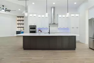 111 17th St NW, Naples, FL 34120 - Photo 12