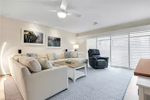 1672 Spoonbill Ln, Naples, FL 34105 - Photo 10