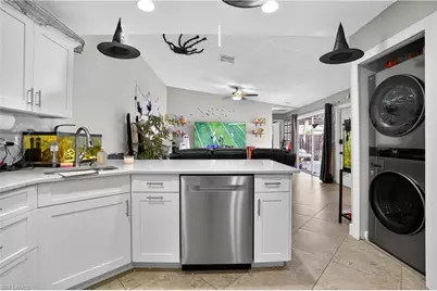 6310 Royal Woods Dr, Fort Myers, FL 33908 - Photo 6