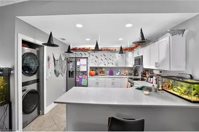 6310 Royal Woods Dr, Fort Myers, FL 33908 - Photo 4