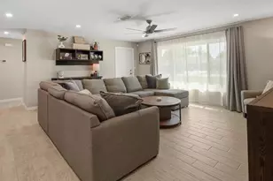 4821 Molokai Dr, Naples, FL 34112 - Photo 4