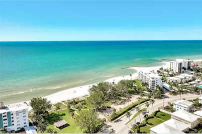 2000 Alamanda Dr #104, Naples, FL 34102 - Photo 4