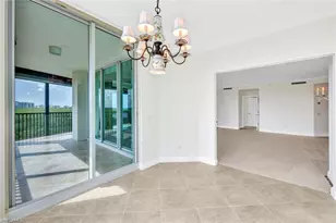 425 Cove Tower Dr, Naples, FL 34110 - Photo 12