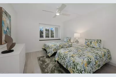 5 High Point Cir W #212, Naples, FL 34103 - Photo 8
