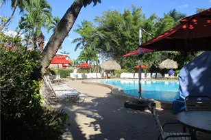 2555 9th St N, Naples, FL 34103 - Photo 16