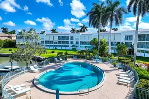 383 Harbour Dr, Naples, FL 34103 - Photo 12