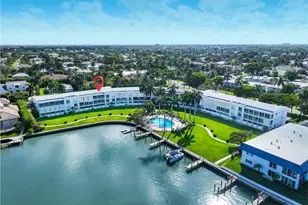 383 Harbour Dr, Naples, FL 34103 - Photo 4