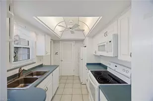 383 Harbour Dr, Naples, FL 34103 - Photo 42