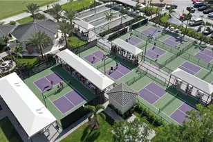 301 Courtside Dr, Naples, FL 34105 - Photo 22