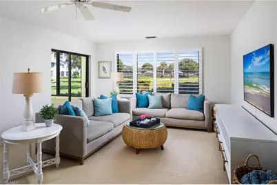 301 Courtside Dr, Naples, FL 34105 - Photo 2