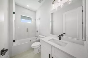 1123 NW 40th Pl, Cape Coral, FL 33993 - Photo 22