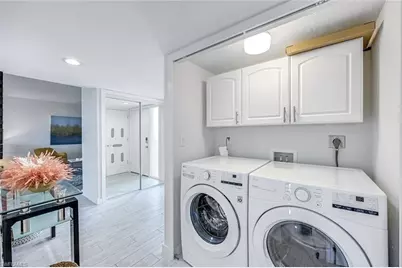 10475 Gulf Shore Dr #112, Naples, FL 34108 - Photo 18