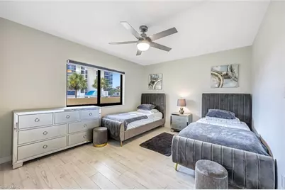 10475 Gulf Shore Dr #112, Naples, FL 34108 - Photo 16