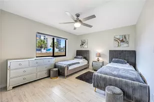 10475 Gulf Shore Dr, Naples, FL 34108 - Photo 16