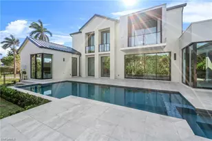 1800 Crayton Rd, Naples, FL 34102 - Photo 30