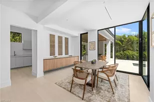 1800 Crayton Rd, Naples, FL 34102 - Photo 10