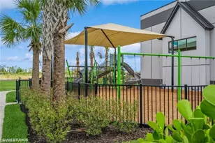 19121 Hinkley Dr, Estero, FL 33928 - Photo 22