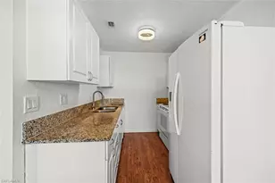 4607 Bayshore Dr, Naples, FL 34112 - Photo 6