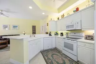 401 Bayfront Pl, Naples, FL 34102 - Photo 4
