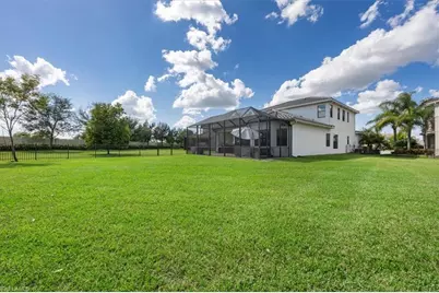 4172 Crescent Ct, Naples, FL 34119 - Photo 36