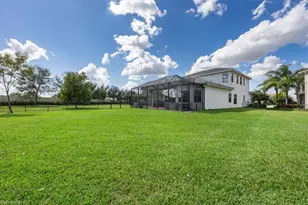 4172 Crescent Ct, Naples, FL 34119 - Photo 36