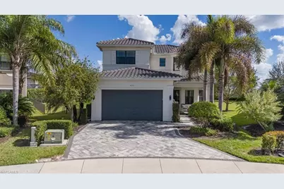 4172 Crescent Ct, Naples, FL 34119 - Photo 1