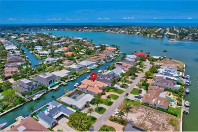 1380 Marlin Dr, Naples, FL 34102 - Photo 4