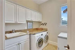 1380 Marlin Dr, Naples, FL 34102 - Photo 38