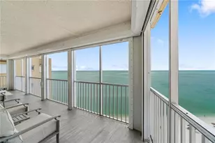 9051 Gulf Shore Dr, Naples, FL 34108 - Photo 22