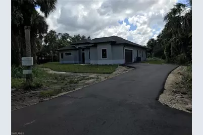 2863 52nd Ave NE, Naples, FL 34120 - Photo 10