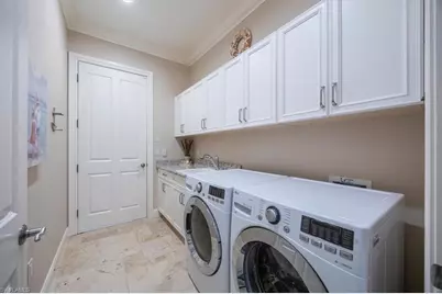 8556 Majorca Ln, Naples, FL 34114 - Photo 22