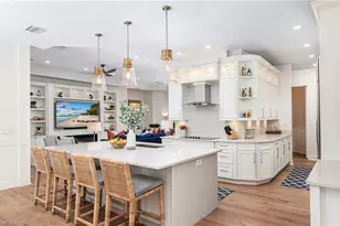 380 5th Ave N, Naples, FL 34102 - Photo 6