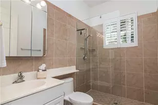 380 5th Ave N, Naples, FL 34102 - Photo 16