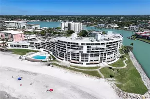 2389 Gulf Shore Blvd N, Naples, FL 34103 - Photo 34