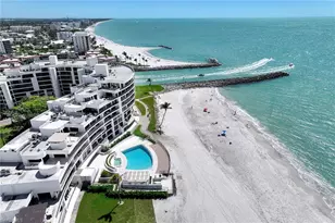 2389 Gulf Shore Blvd N, Naples, FL 34103 - Photo 32