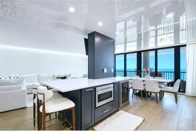 2389 Gulf Shore Blvd N #302, Naples, FL 34103 - Photo 4