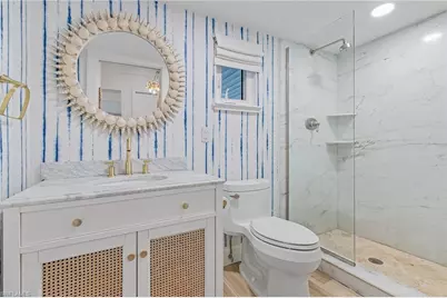 725 2nd St S, Naples, FL 34102 - Photo 16