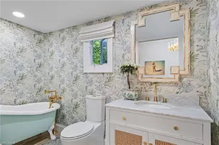 725 2nd St S, Naples, FL 34102 - Photo 12