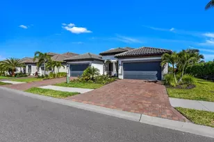 11694 Canal Grande Dr, Fort Myers, FL 33913 - Photo 2