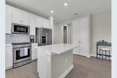 11694 Canal Grande Dr, Fort Myers, FL 33913 - Photo 10