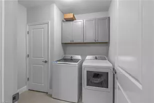 2640 Seychelles Cir, Naples, FL 34112 - Photo 32