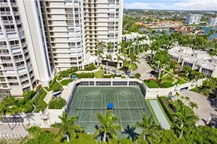 4021 Gulf Shore Blvd N, Naples, FL 34103 - Photo 28