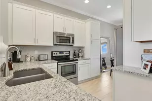 15114 Palmer Lake Cir, Naples, FL 34109 - Photo 4