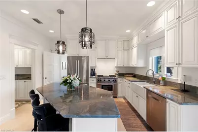 7 Glenview Manor Dr, Fort Myers Beach, FL 33931 - Photo 16